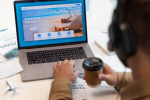 Comparação: Criar um Site ou Usar Landing Page? O Que É Melhor Para Você?