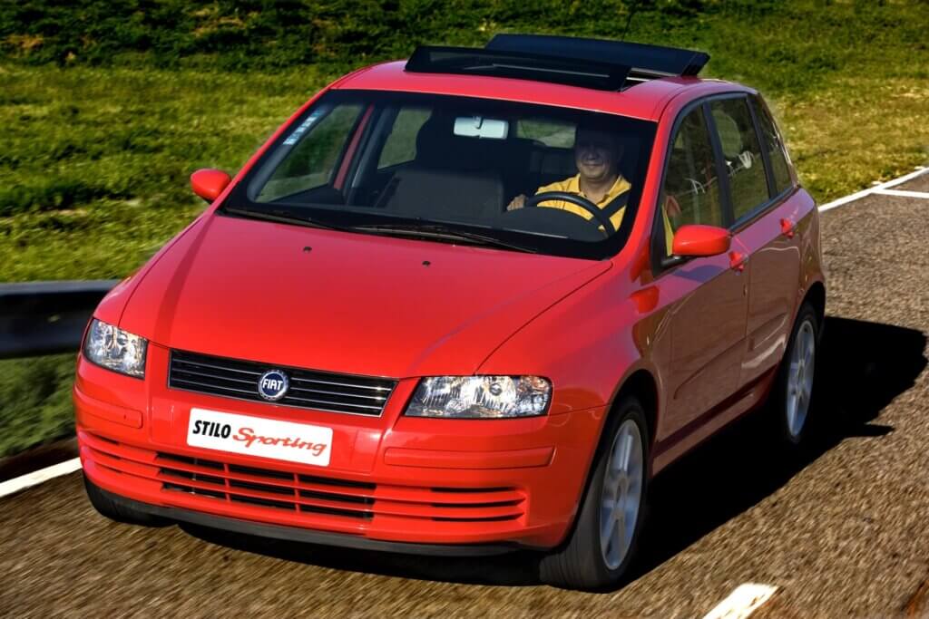 O preço atual do Fiat Stilo ajustado pela inflação revela valor surpreendente no mercado brasileiro